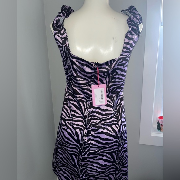 C 98 Purple Night Gown - Picture 3 of 5